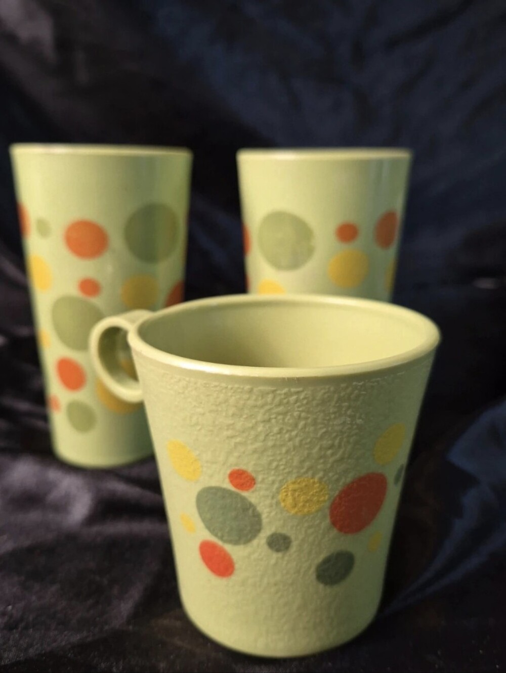 Vintage Retro Kitchen Drinkware Polka dot Avocado Green Mcm mid century 1960s